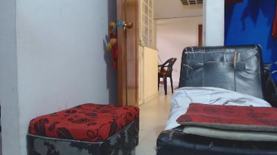 DERECKHOT33 webcam model stream image