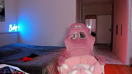 wow_lovie webcam model stream image