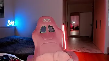 wow_lovie webcam model stream image
