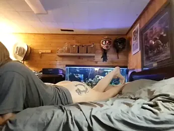 Ryan_and_Aurora webcam model stream image