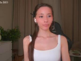 falinecrosthwaite webcam chaturbate model stream image