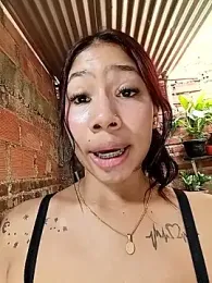 Rous-squir webcam model stream image