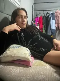 larysinha webcam model stream image