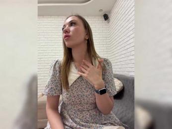 KitFox webcam model stream image