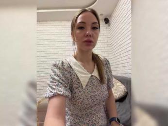 KitFox webcam model stream image