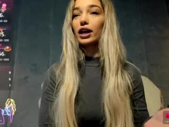 sassyt33n chaturbate stream image