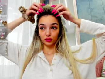 sassyt33n chaturbate stream image