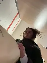 KirstieVegas stripchat stream image