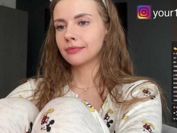 VikkiExtraCheese bongacams stream image