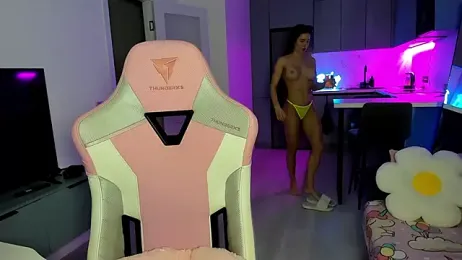 wow_lovie stripchat stream image, 09.03.2026 04:20