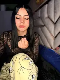 Laura-Khalifa stripchat stream image