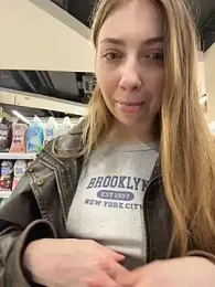 Sunny___Bunny stripchat stream image