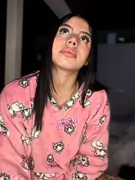 Laura-Khalifa stripchat stream image