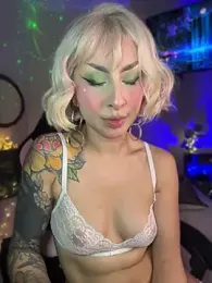 Cinamoonn stripchat stream image, 02.05.2026 20:40